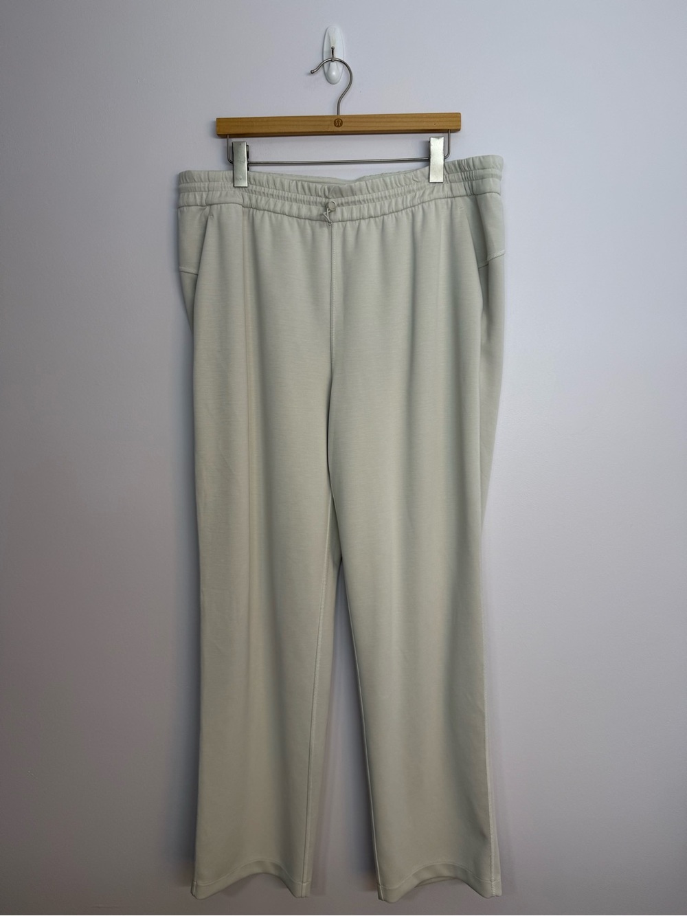 Lululemon Softstreme High-Rise Pant Bone Size 16 30.5” Inseam Cream